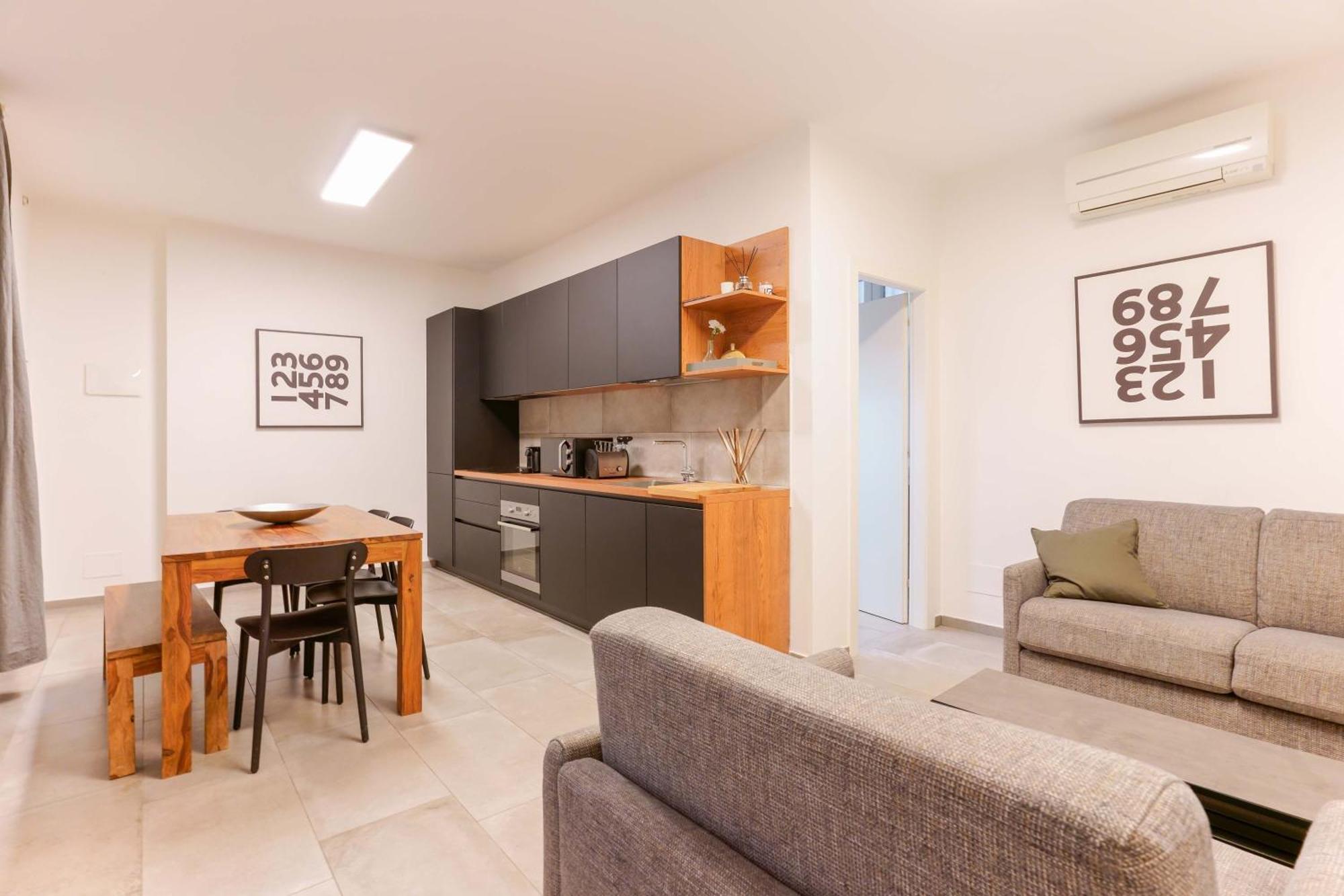 Sette Chiese Apartments Bologna Bagian luar foto