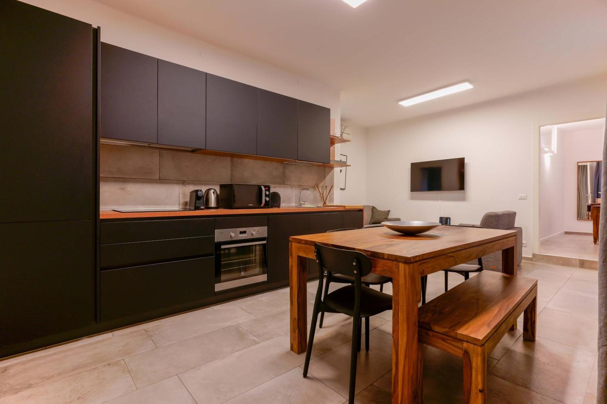 Sette Chiese Apartments Bologna Bagian luar foto